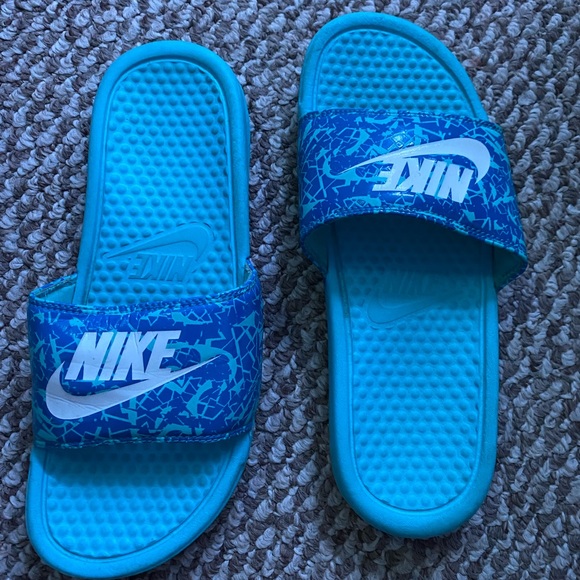 Nike Shoes - Nike slides